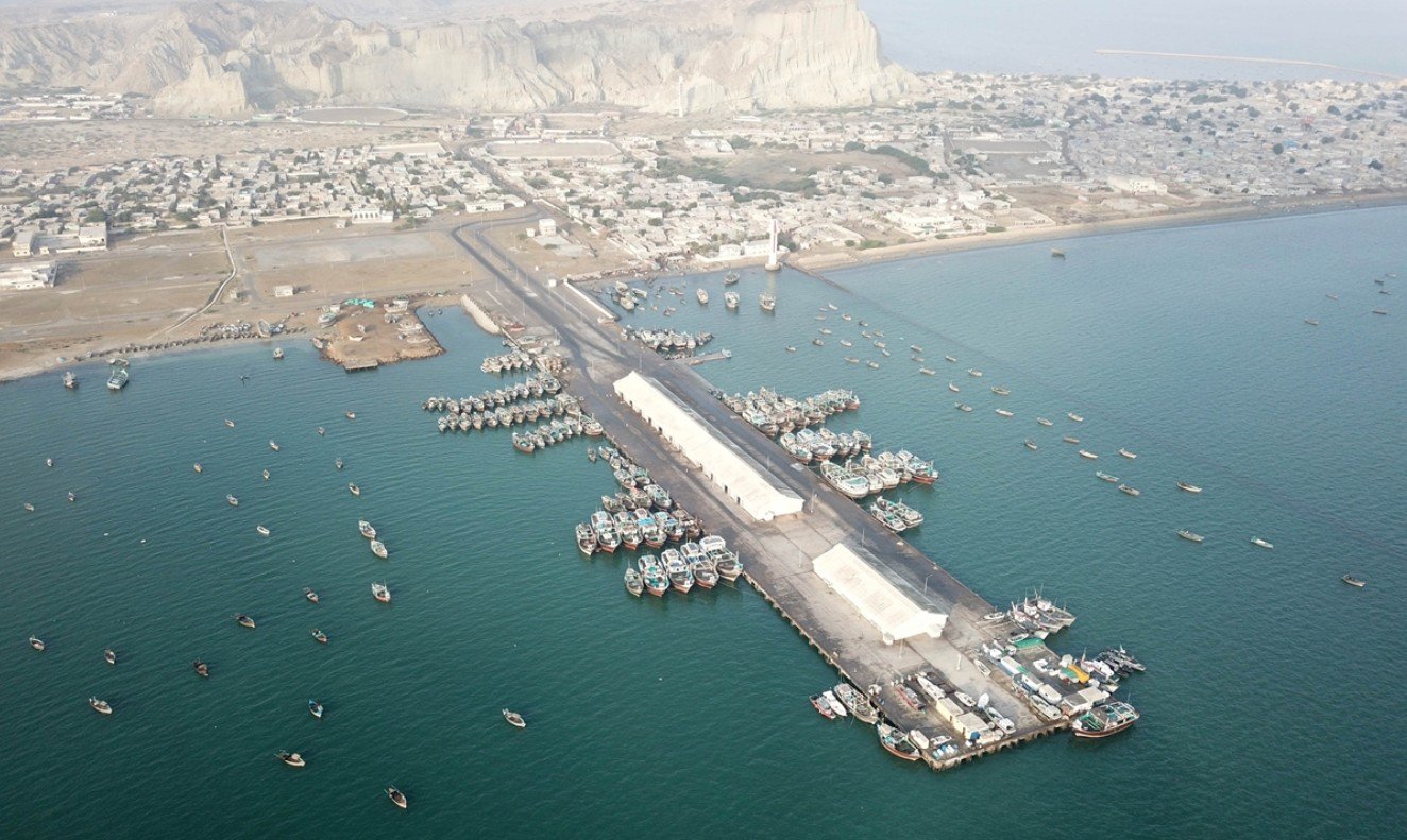 Pakistan and Afghanistan  navigate the Hormuz   blockade